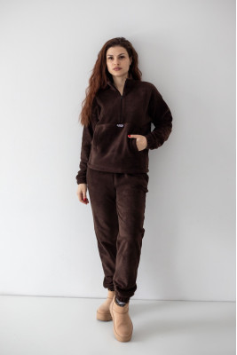 Костюм жіночий